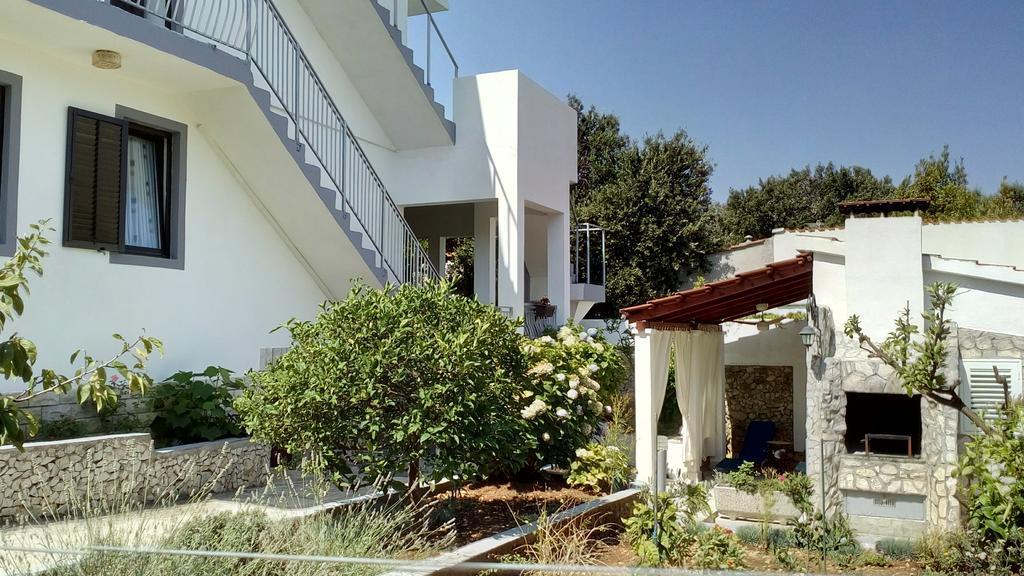 Apartment Lavanda Nova Ražanj Eksteriør bilde